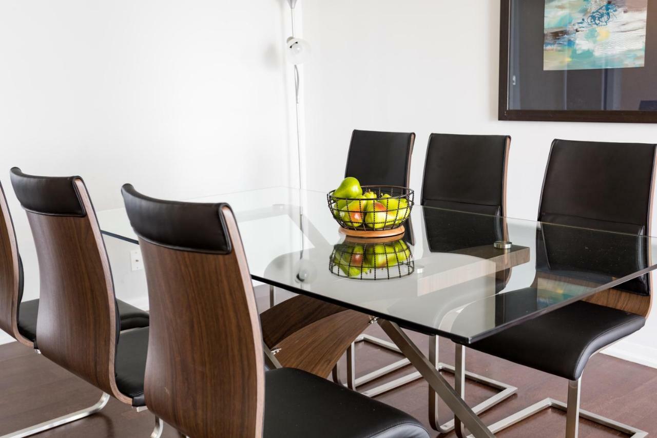 Altitude Suites Bay Street - Holiday Bonus - Free Parking Торонто Экстерьер фото